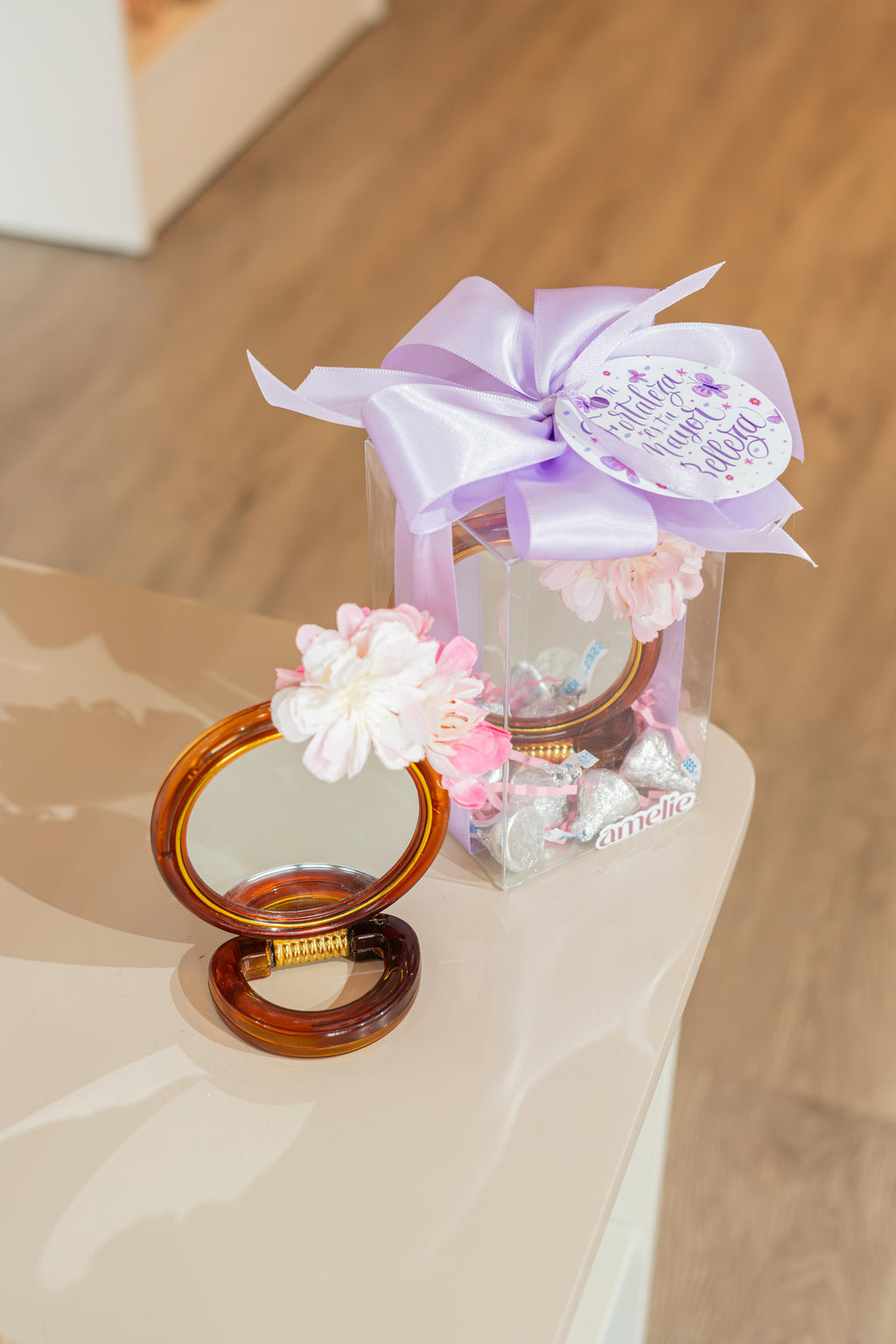 Kit con espejo y chocolates